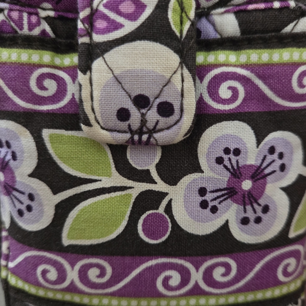 Vera Bradley 👛 Purple Punch Pattern Floral Wristlet - Picture 2 of 3